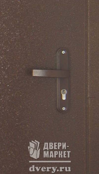 Vhodnye Metallicheskie Dveri S Lazom Okoshkom Dlya Zhivotnyh