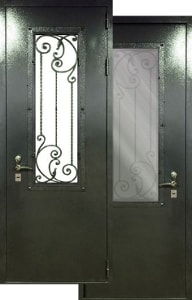 Пополнение в каталоге «Двери-Маркет» — дверь с кованой решеткой и стеклом в частный дом