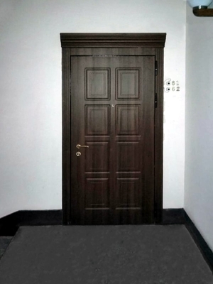 Работы в феврале: установка двери c МДФ в многоквартирном доме на Кутузовском проспекте